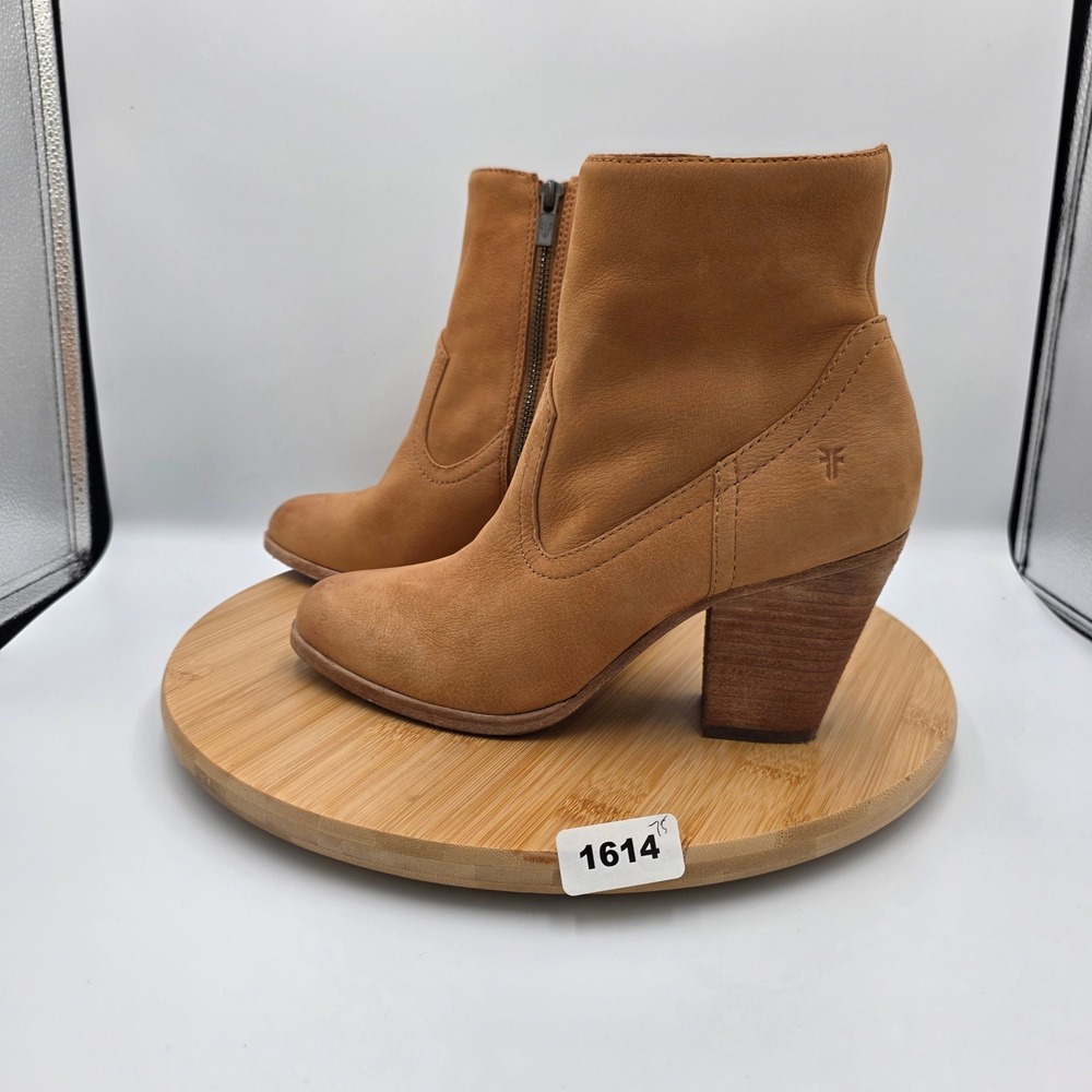 Frye Sacha Moto Shootie Sand Leather Western Ankle Boots 8.5M 3470579-SND